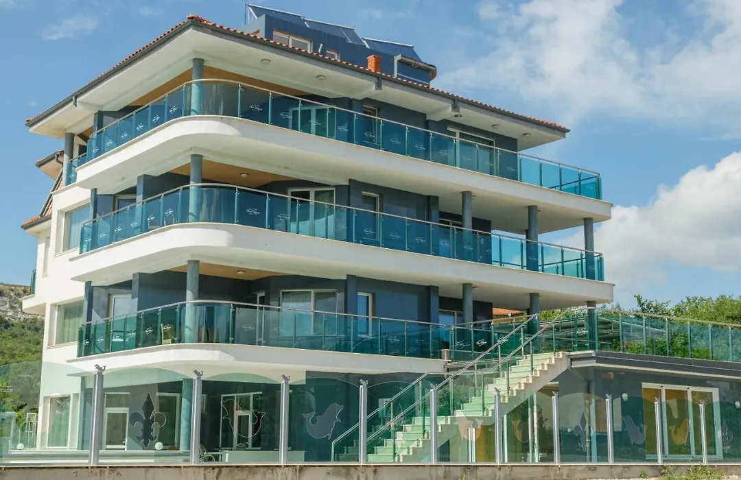 Villa Viktor-1